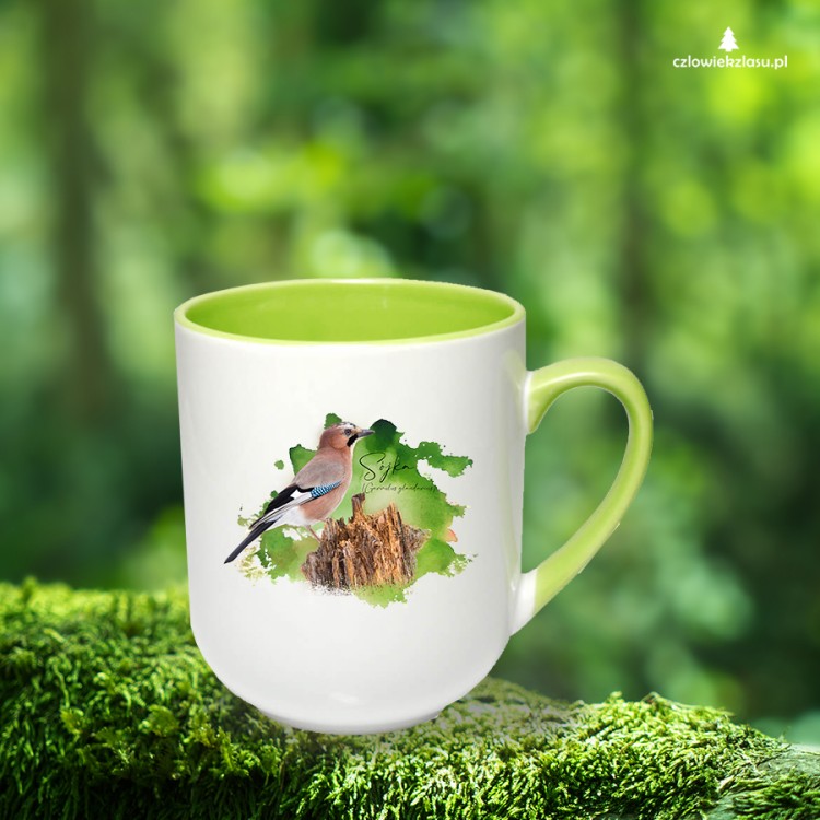 Kubek coffee z zielonym uszkiem i wnętrzem, z sójką (Garrulus glandarius) - autorska grafika Pauliny Strejczek-Jaźwińskiej. Pojemność 290 ml. Kolekcja Sójka, Człowiek z Lasu.