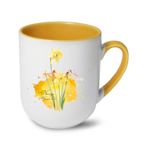 Kubek coffee z żółtym uszkiem i wnętrzem, z narcyzem trąbkowym (Narcissus pseudonarcissus) - autorska grafika Pauliny Strejczek-Jaźwińskiej. Pojemność 290 ml. Kolekcja Narcyz trąbkowy, Człowiek z Lasu.