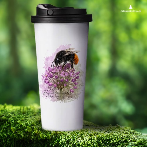 Kubek termiczny z trzmielem kamiennikiem (Bombus lapidarius) - autorska grafika Pauliny Strejczek-Jaźwińskiej. Pojemność 480 ml, podwójna ścianka. Kolekcja Trzmiele, Człowiek z Lasu.