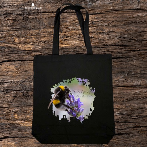 Torba bawełniana 2 ucha z trzmielem ziemnym (Bombus terrestris) w kolorze czarnym - autorska grafika Pauliny Strejczek-Jaźwińskiej. Drelich 280 g, 41x38 cm. Kolekcja Trzmiele, Człowiek z Lasu.