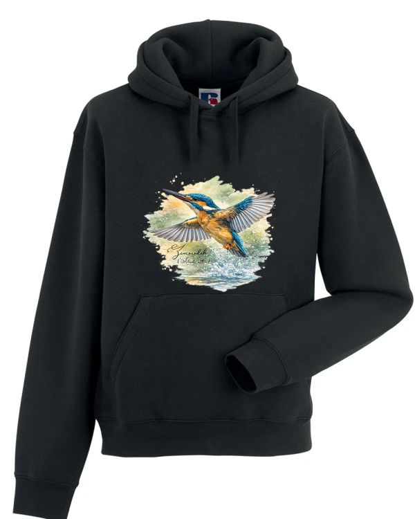 Bluza z kapturem z zimorodkiem zwyczajnym (Alcedo atthis) - autorska grafika Pauliny Strejczek-Jaźwińskiej. Kolor czarny lub butelkowa zieleń, rozmiary S-XL. Kolekcja Zimorodek, Człowiek z Lasu.